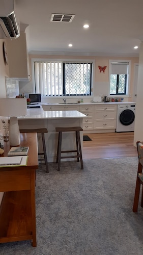 Butterfly Cottage - Pet Friendly Tumut