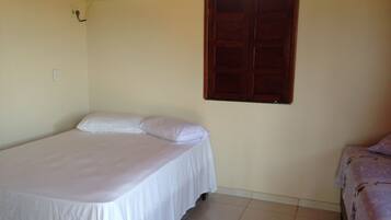 4 Schlafzimmer, Bügeleisen/Bügelbrett, kostenloses WLAN