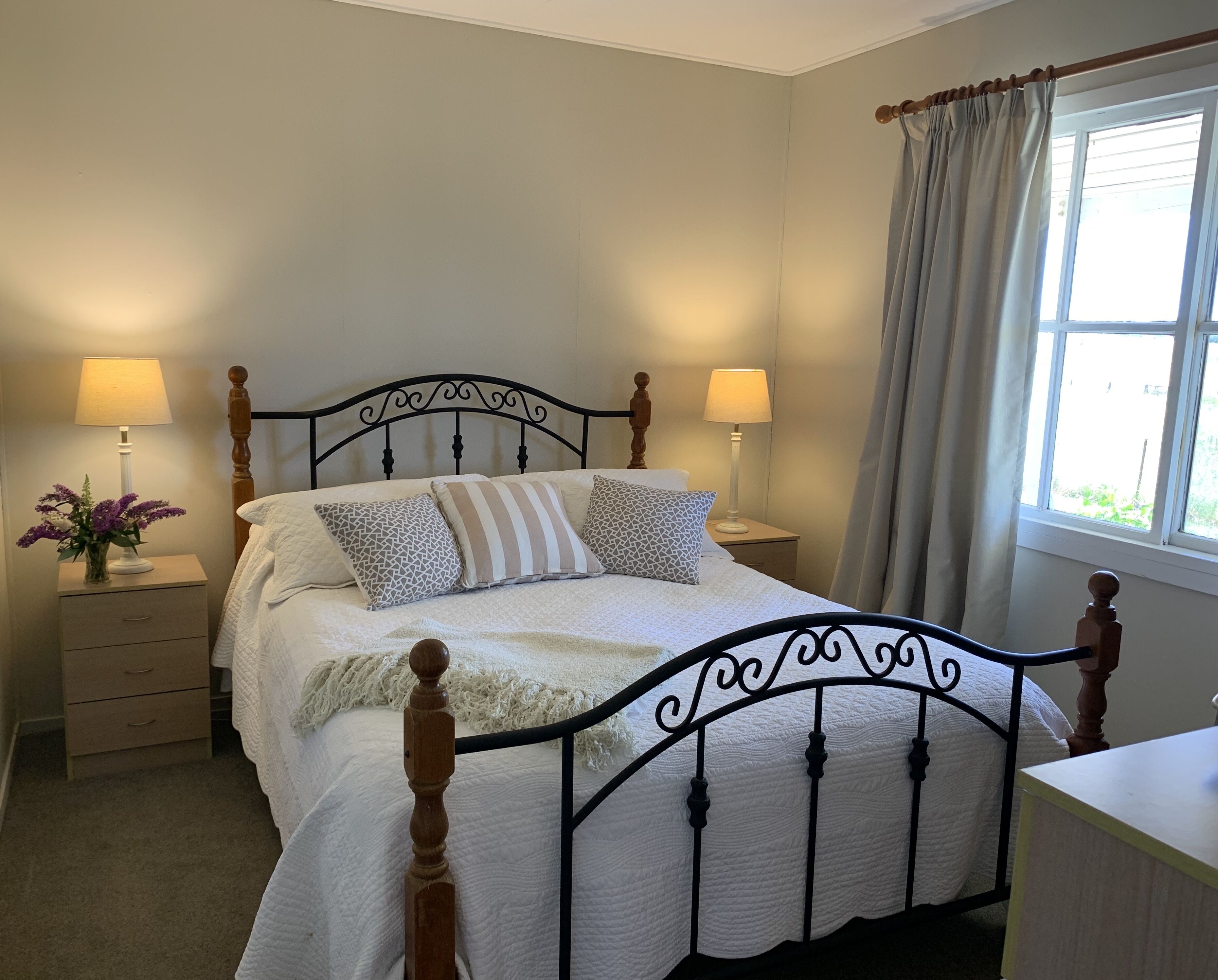 2 makuuhuonetta, silitysrauta/-lauta, Wi-Fi, vuodevaatteet