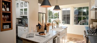 The Banks House, Upscale 3BD/3BA Home,10 Min Walk to World Class Downtown Napa