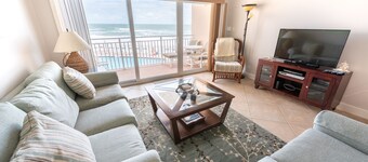 Ocean Front Komplekse -Vakker havutsikt! Kan ikke få noe nærmere havet!