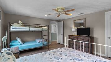 4 Schlafzimmer, Bügeleisen/Bügelbrett, Reisekinderbett, kostenloses WLAN