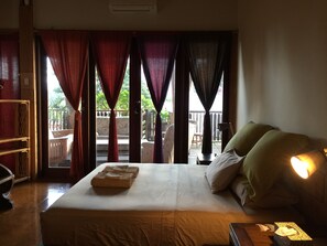 2 quartos, ferros/tábuas de passar roupa, Wi-Fi de cortesia