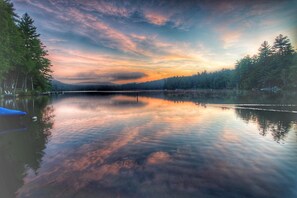 Pool - Charming 3 bedroom 2 bath Lakeside Cabin on Pristine Swanzey Lake (Swanzey)