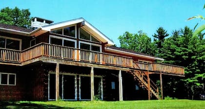 Hickory Hill Mountaintop encantador, familiar, tranquilo, muy privado, vista al lago