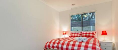 2nd Bedroom (Q)