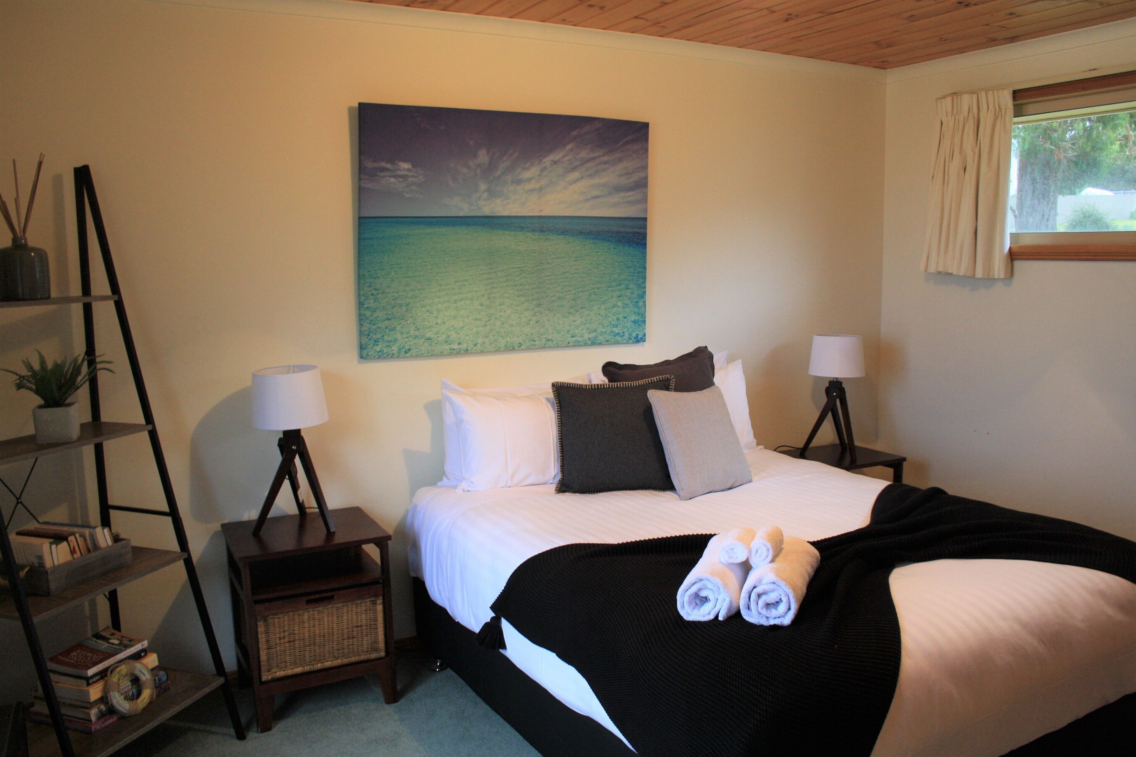 SUNRISE @ BINALONG BAY on the Bay of Fires — image 22