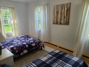 10 makuuhuonetta, ilmainen Wi-Fi, vuodevaatteet, pääsy pyörätuolilla