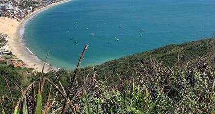 House 50 meters from the sand of Praia dos Ingleses or 5 minutes on foot.