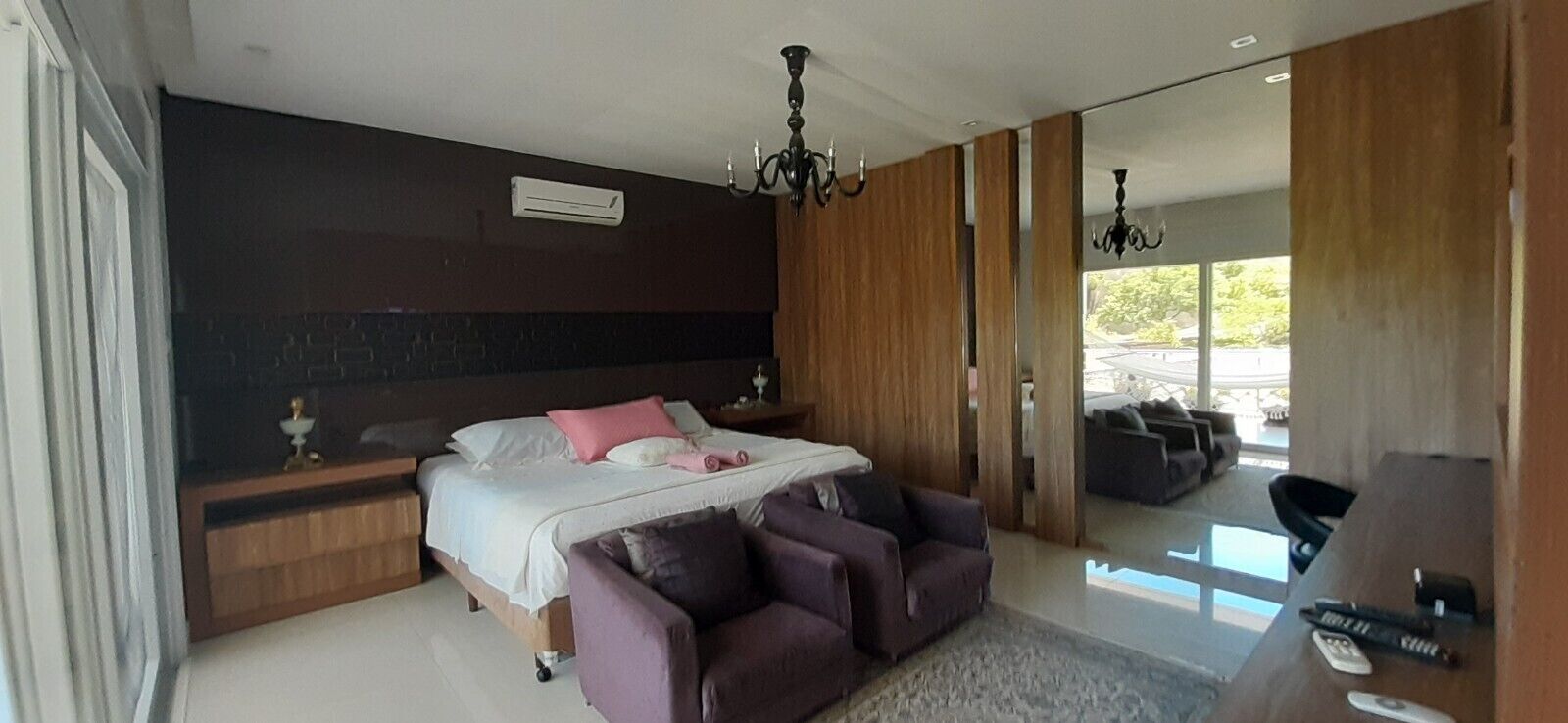 HOUSE WITH HEATED SWIMMING POOL (COND. CLOSED) ON THE BEACH OF CAMPECHE-SUL OF THE ISLAND 