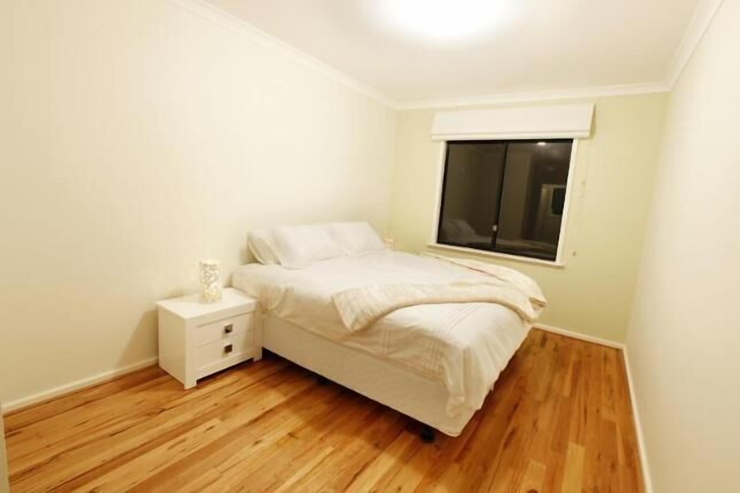 By the Bay on Everingham.....stroll to the beach (STRA6281WNRBTVLM) — image 10