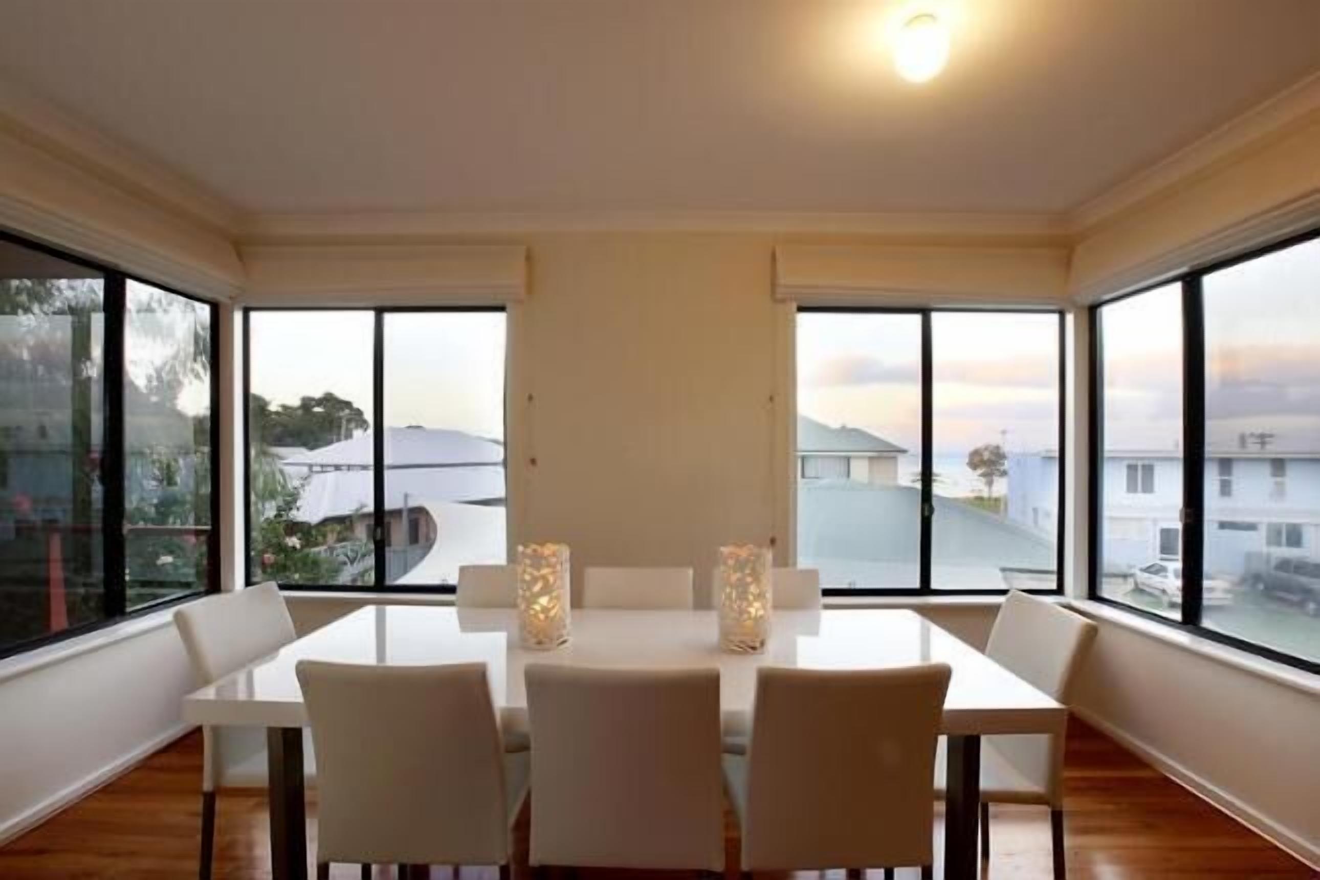 By the Bay on Everingham.....stroll to the beach (STRA6281WNRBTVLM) — image 8