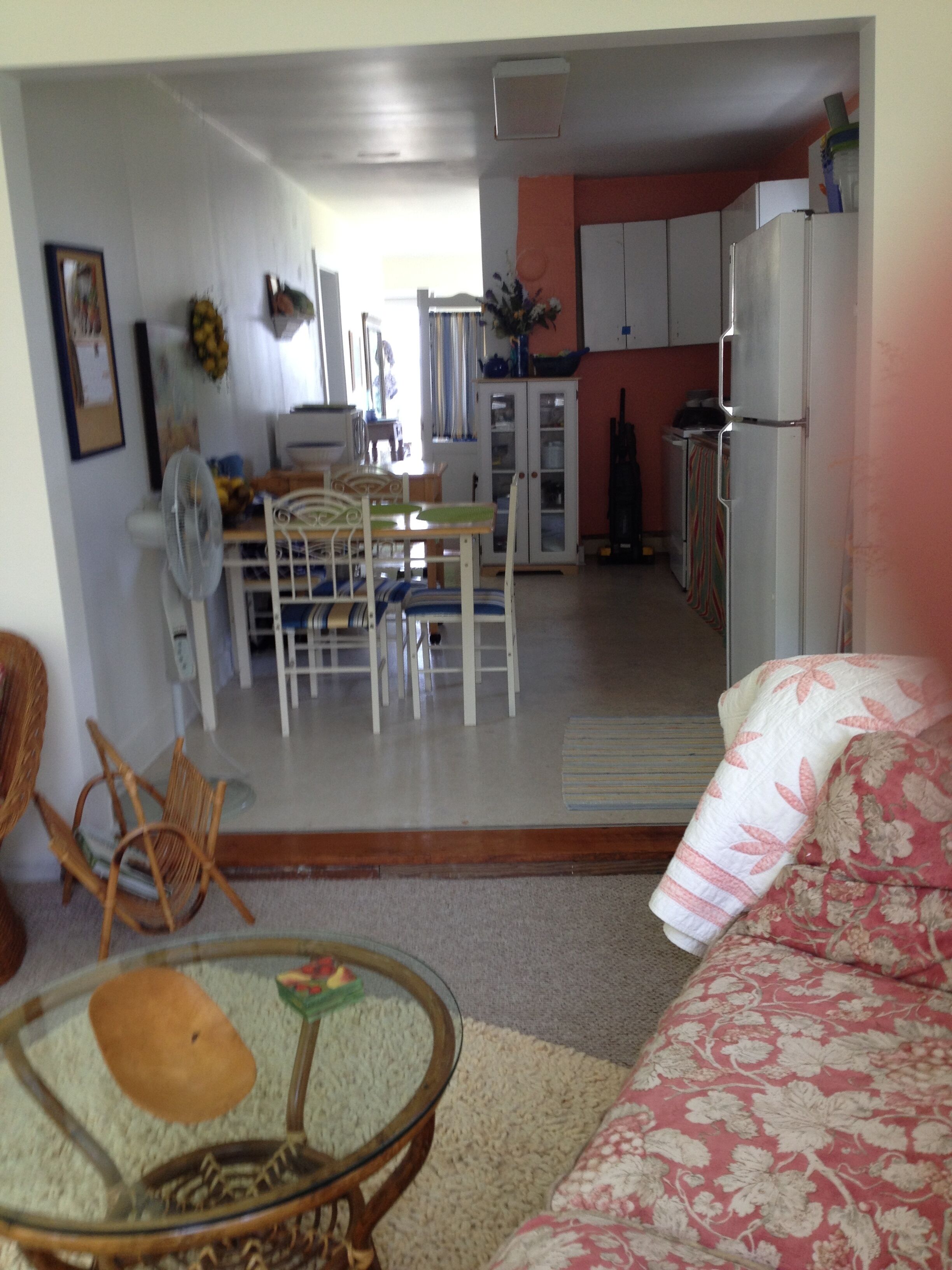 Cheerful Waterfront Cottage With Perfect Porch For Viewing