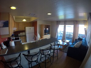 Interior - Ocean View Casa De Emdeko (Kailua-Kona)