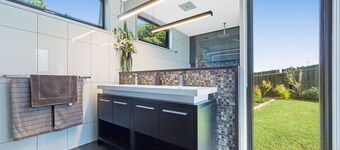 Beach House on Marlin