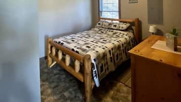 2 bedrooms, iron/ironing board