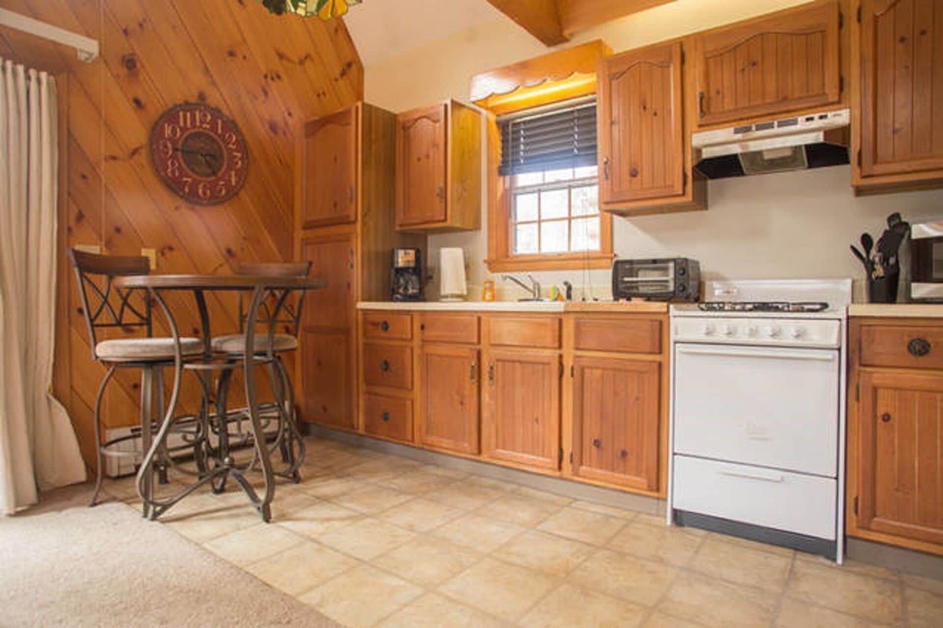 Sun filled pool house with vaulted ceilings beautiful in ground pool and gardens