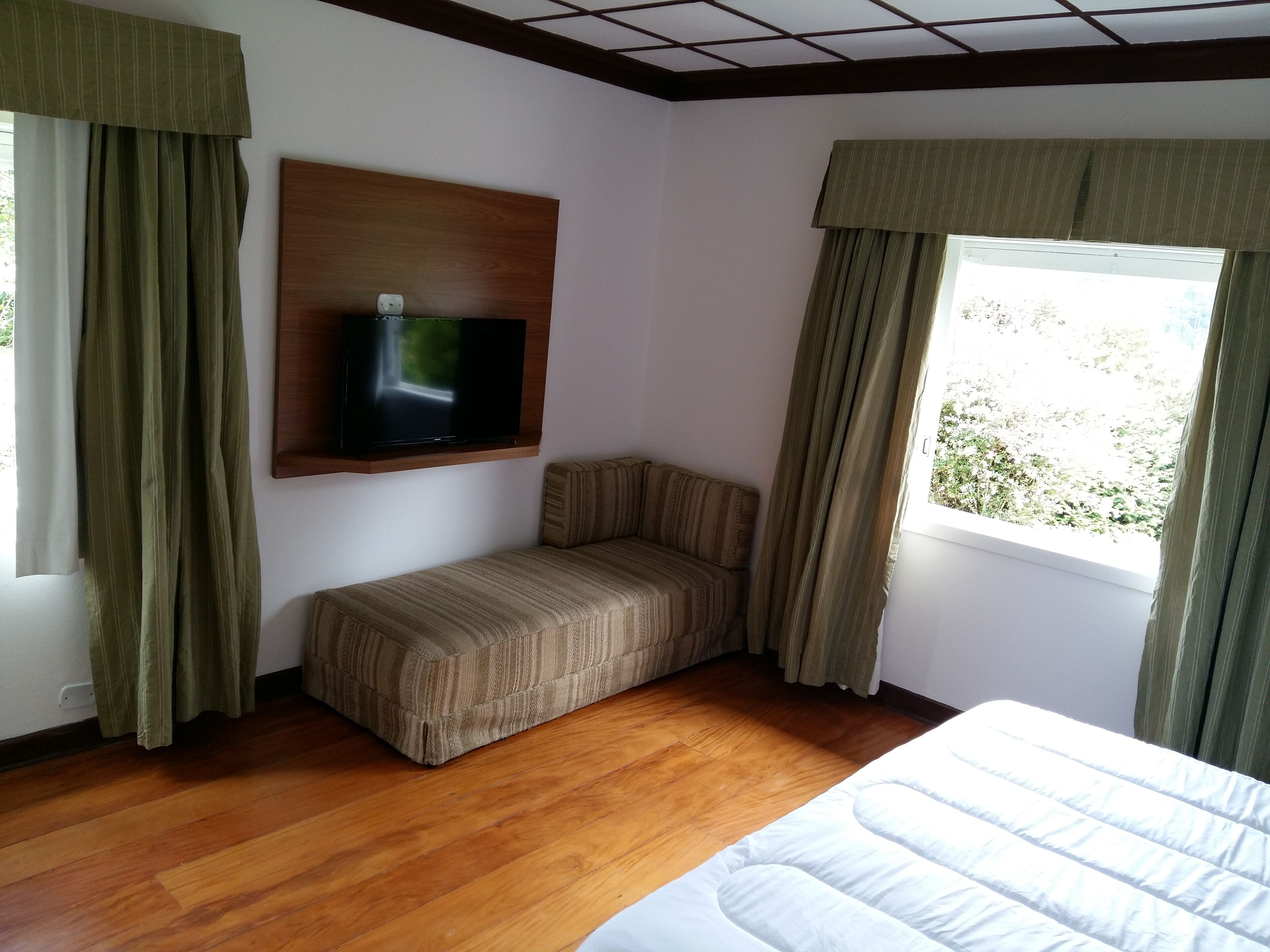 House for 12 people: 4 bedrooms (2 suites) and beautiful garden - 15 minutes walk from Baden