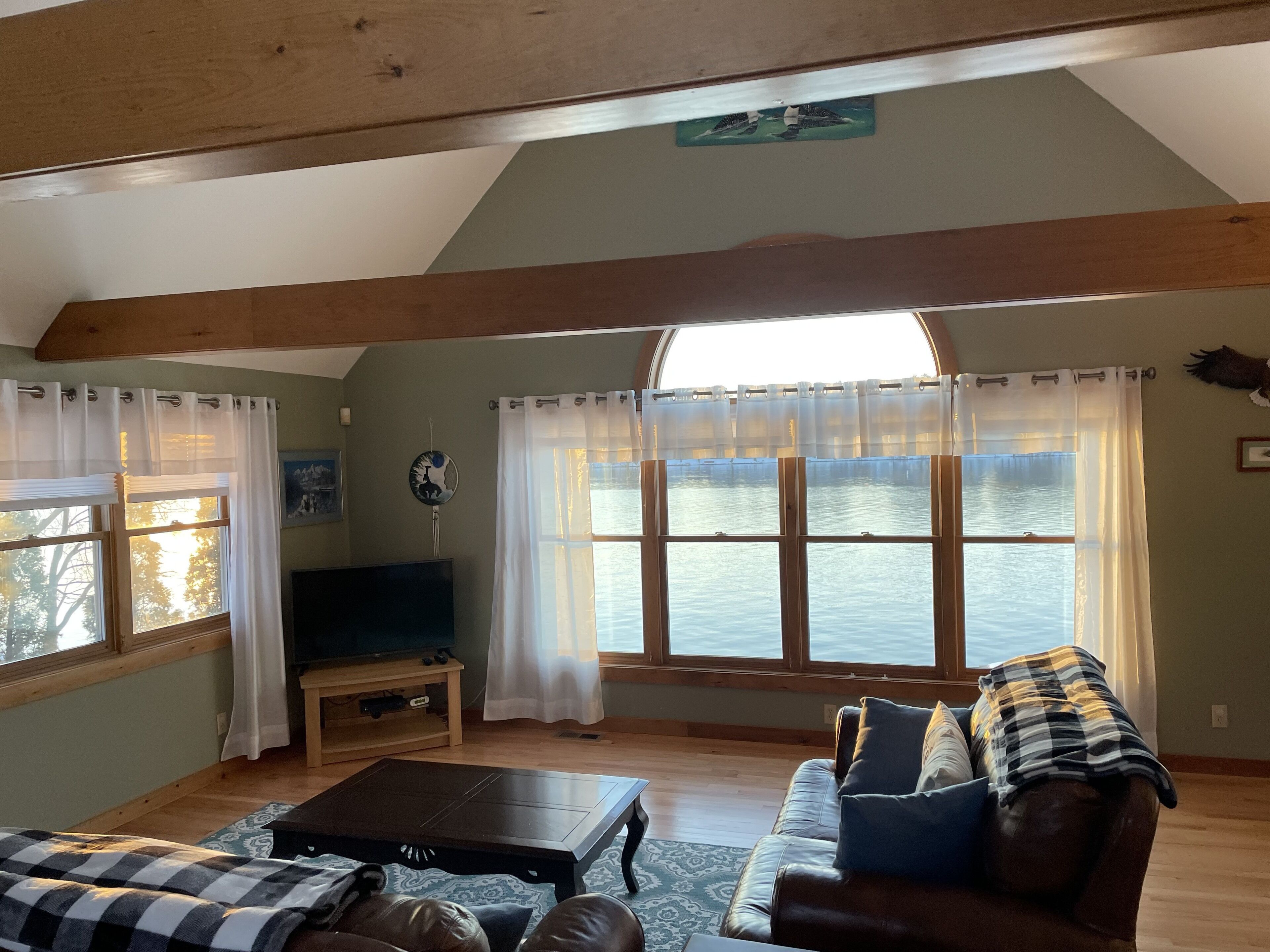 Beautiful Contemporary Waterfront Property