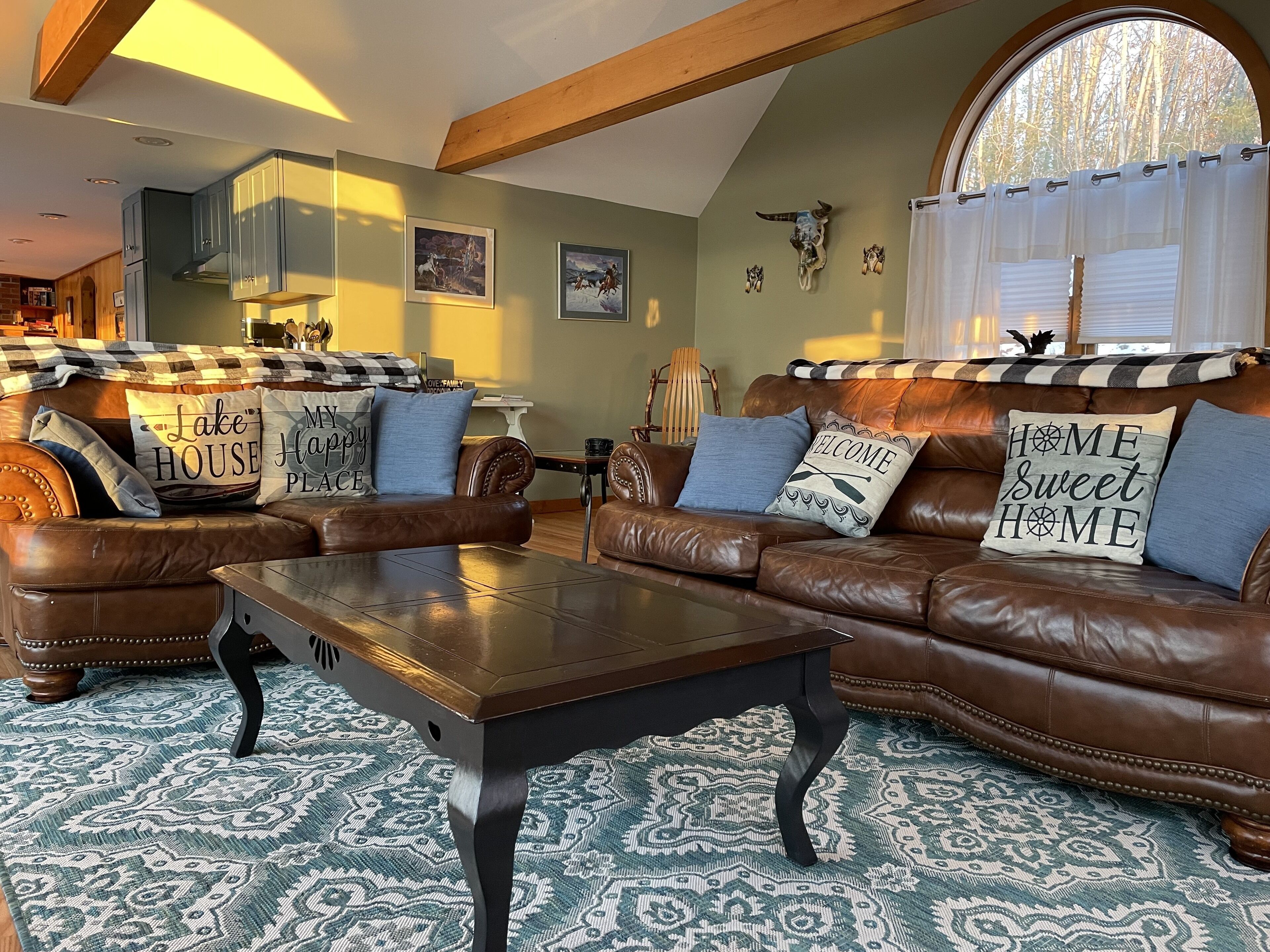 Beautiful Contemporary Waterfront Property