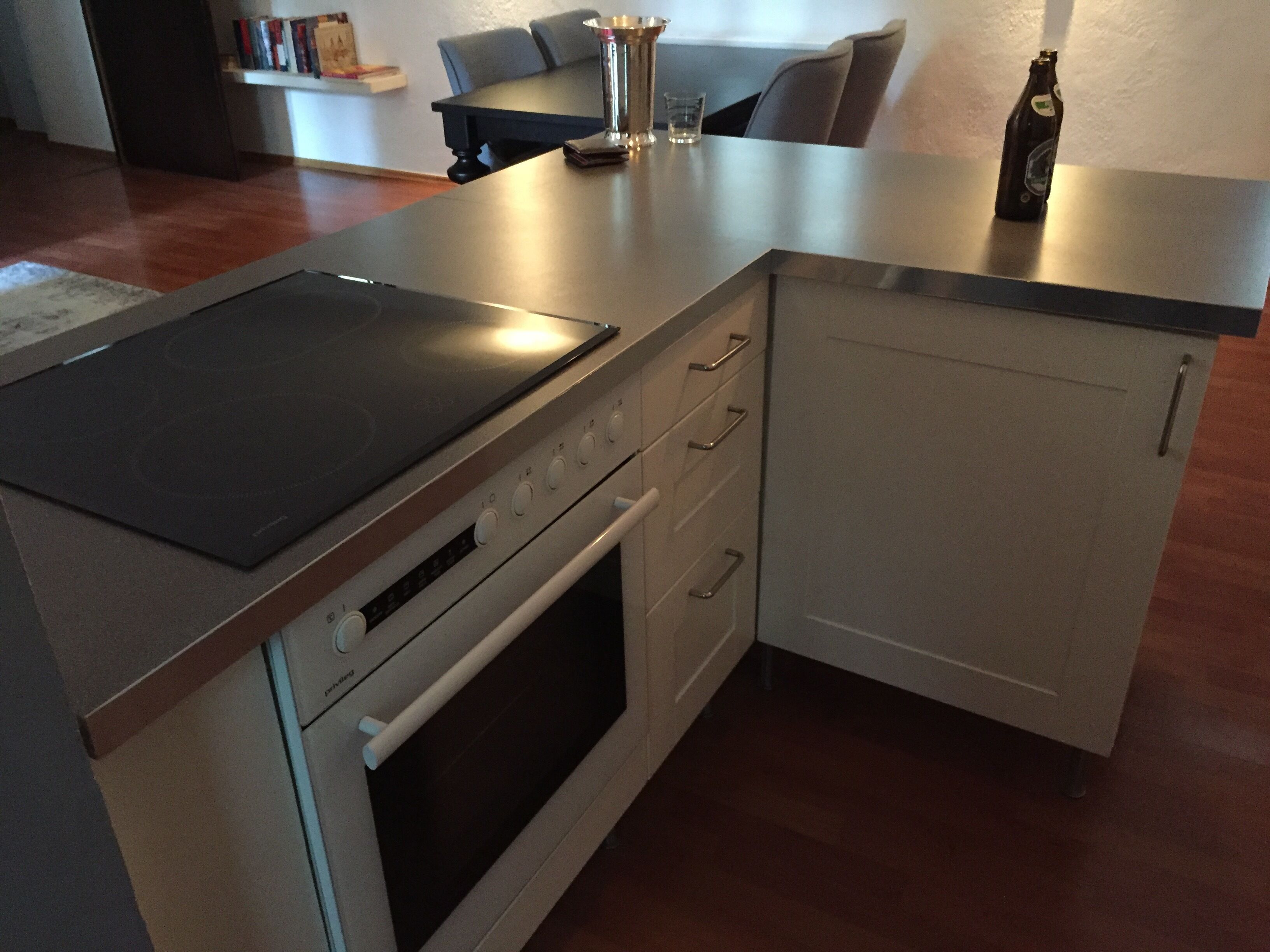 Newly Renovated! Perfect home away in Munich.