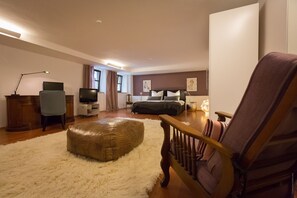 1 bedroom, desk, iron/ironing board, free WiFi