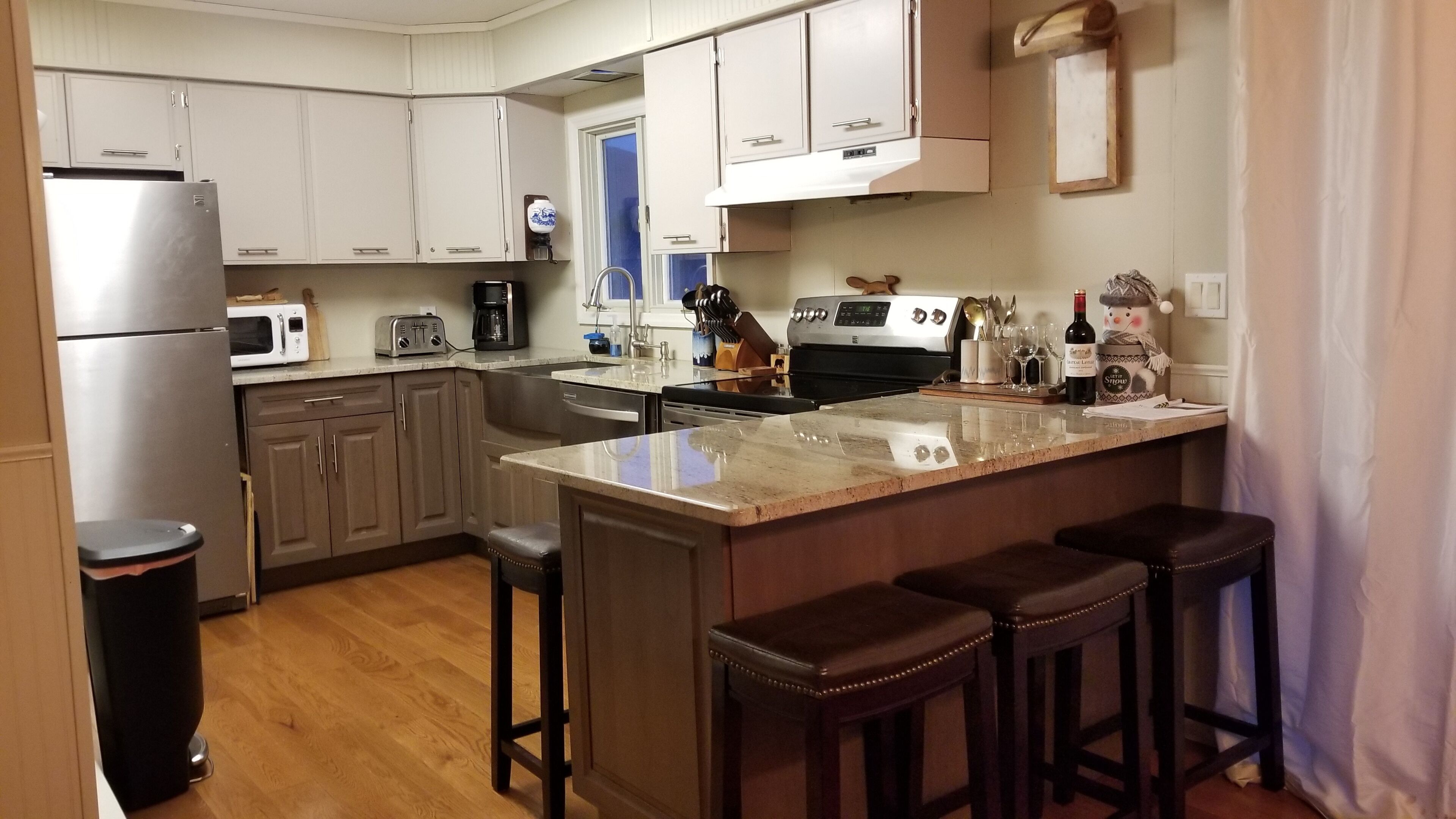 Come to the mountains to hang, have fun & relax!