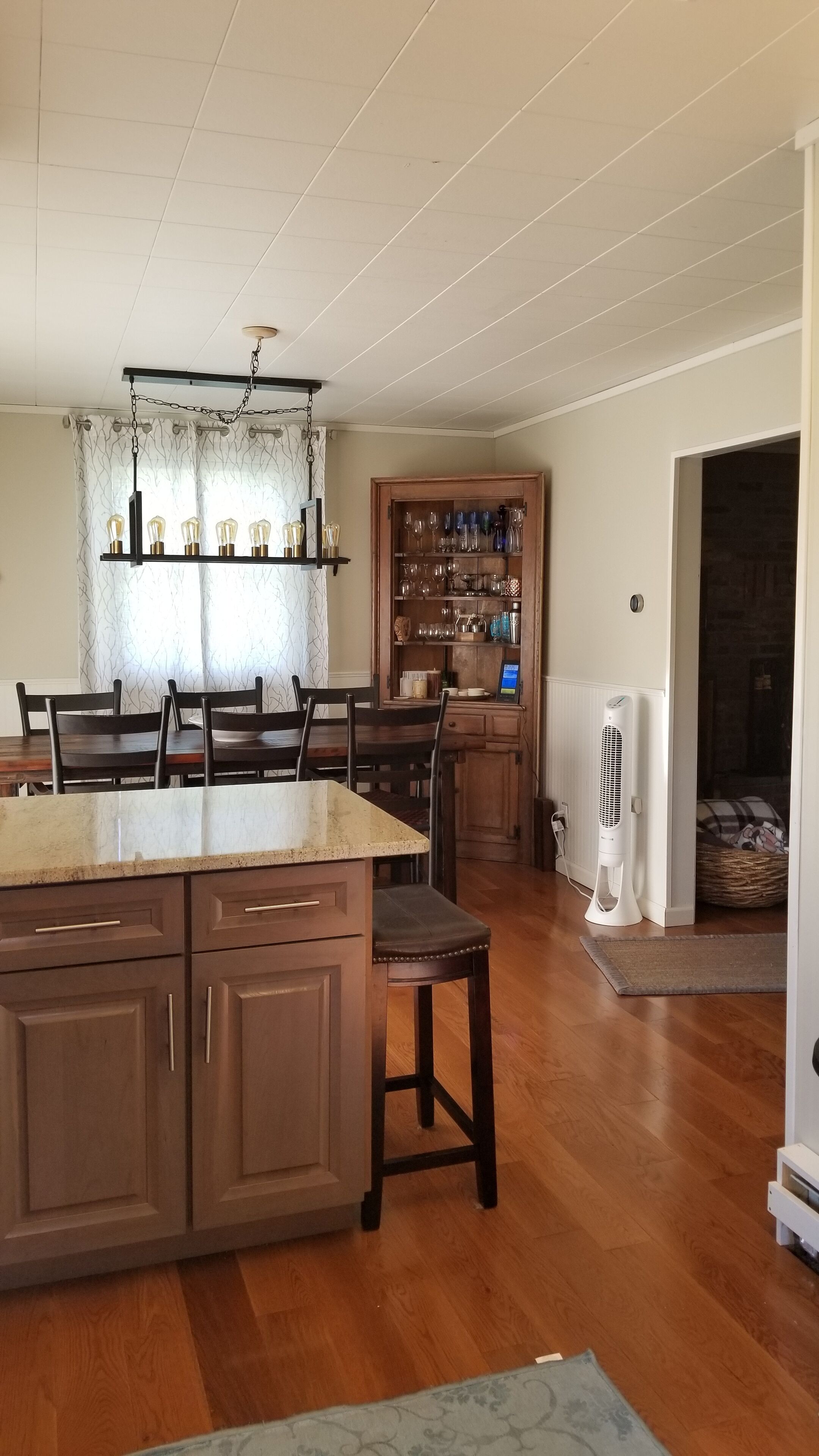 Come to the mountains to hang, have fun & relax!