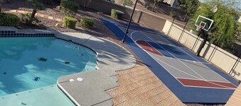 NO EXTRA FEES Vacation Home - Sleep 8 - Private Swimming Pool/Basketball Court 