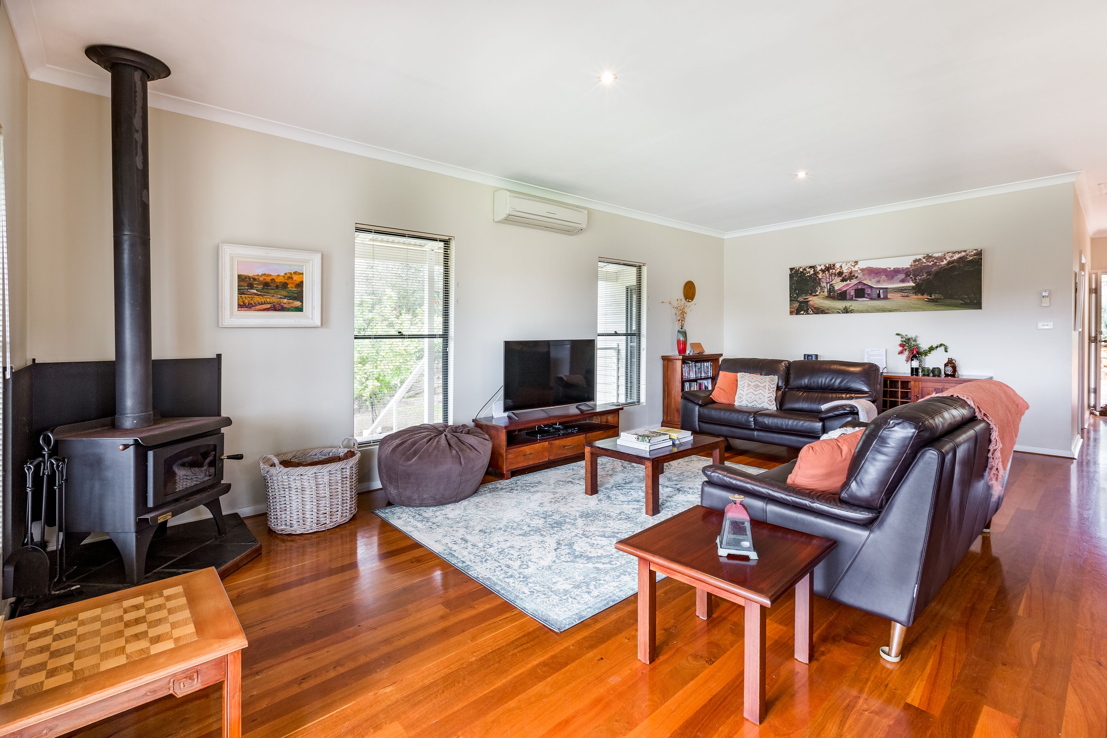 Millbrook Cottage Yallingup -panoramic views down Wildwood Valley — image 12