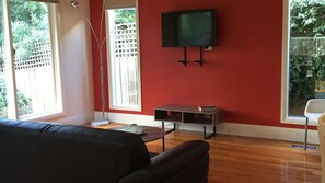 TV connectée, Netflix, livres, services de streaming