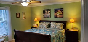 3 bedrooms, iron/ironing board, free WiFi, bed sheets