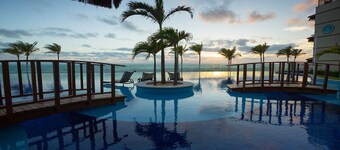 Manhattan Beach Riviera