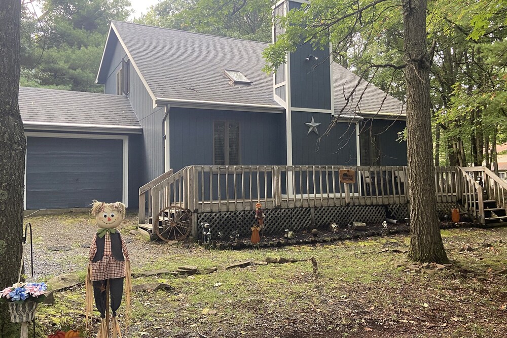 Close to Lake,Pool,Beach in the lovely Towamensing Trails.