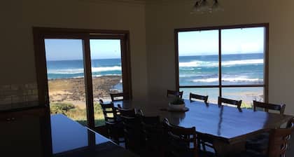 Bluestone Bay - Port Fairy