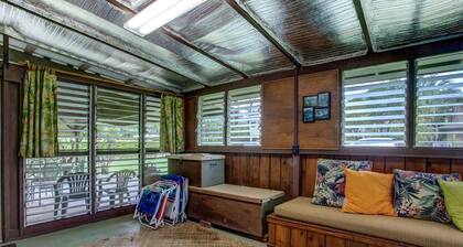 Chung Cottage - a 1br/1.5ba cottage steps from Hanalei Bay