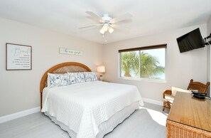 2 makuuhuonetta, silitysrauta/-lauta, ilmainen Wi-Fi, vuodevaatteet