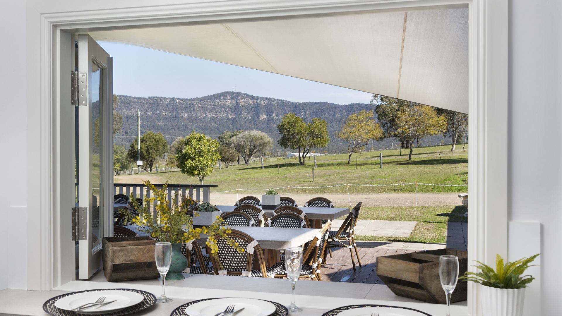 Willow Tree Estate - Luxurious whole of house accommodation -Sleeps 40-Stunning  — image 9