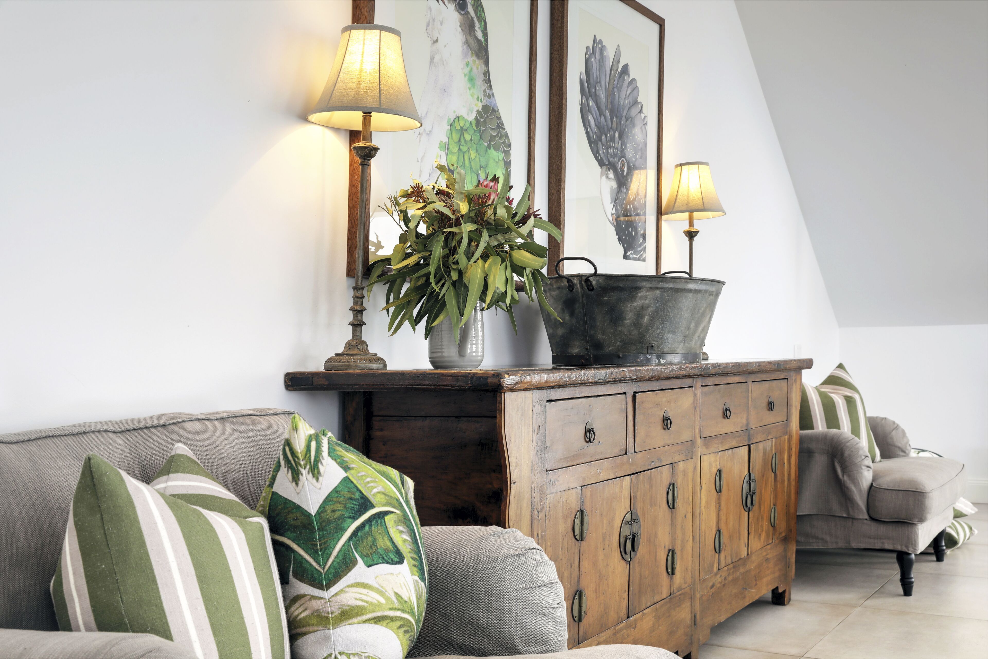 Willow Tree Estate - Luxurious whole of house accommodation -Sleeps 40-Stunning  — image 15