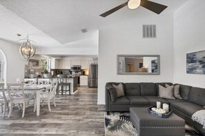 تلفزيون ذكي، كُتُب