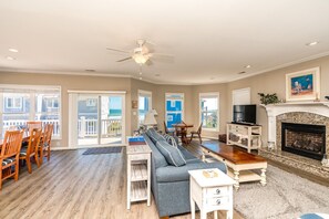 Smart TV, DVD player - Boca North - Ocean View 3BR Home & Community Pool!!! (North Topsail Beach)