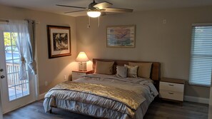 3 slaapkamers, een strijkplank/strijkijzer, gratis wifi, beddengoed