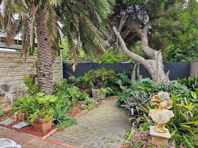 Goolwa Riverwalk B&B Big Breakfast supplies - Free WIFI, Netflix, Pets welcome