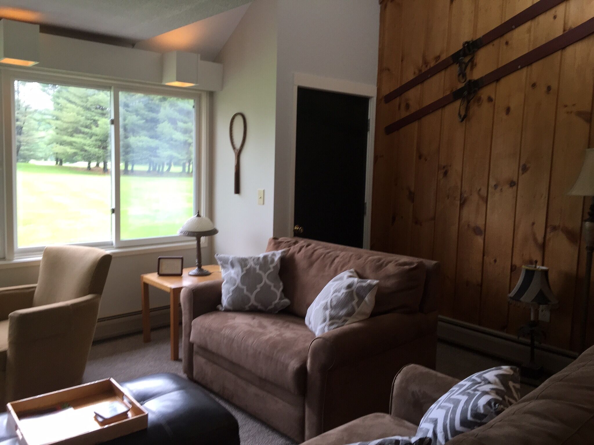 Clean & Cozy Condo At The Village Green Townhouse Condominium Resort