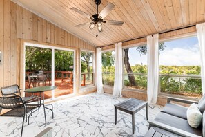Interior - Lake View in North Austin (Austin)
