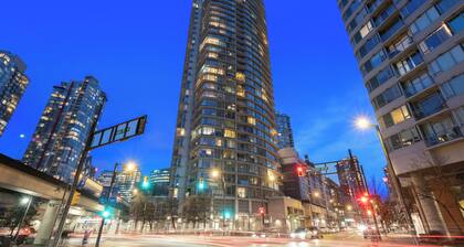 Stunning modern luxury 2 bedroom, 2 bath condo rental