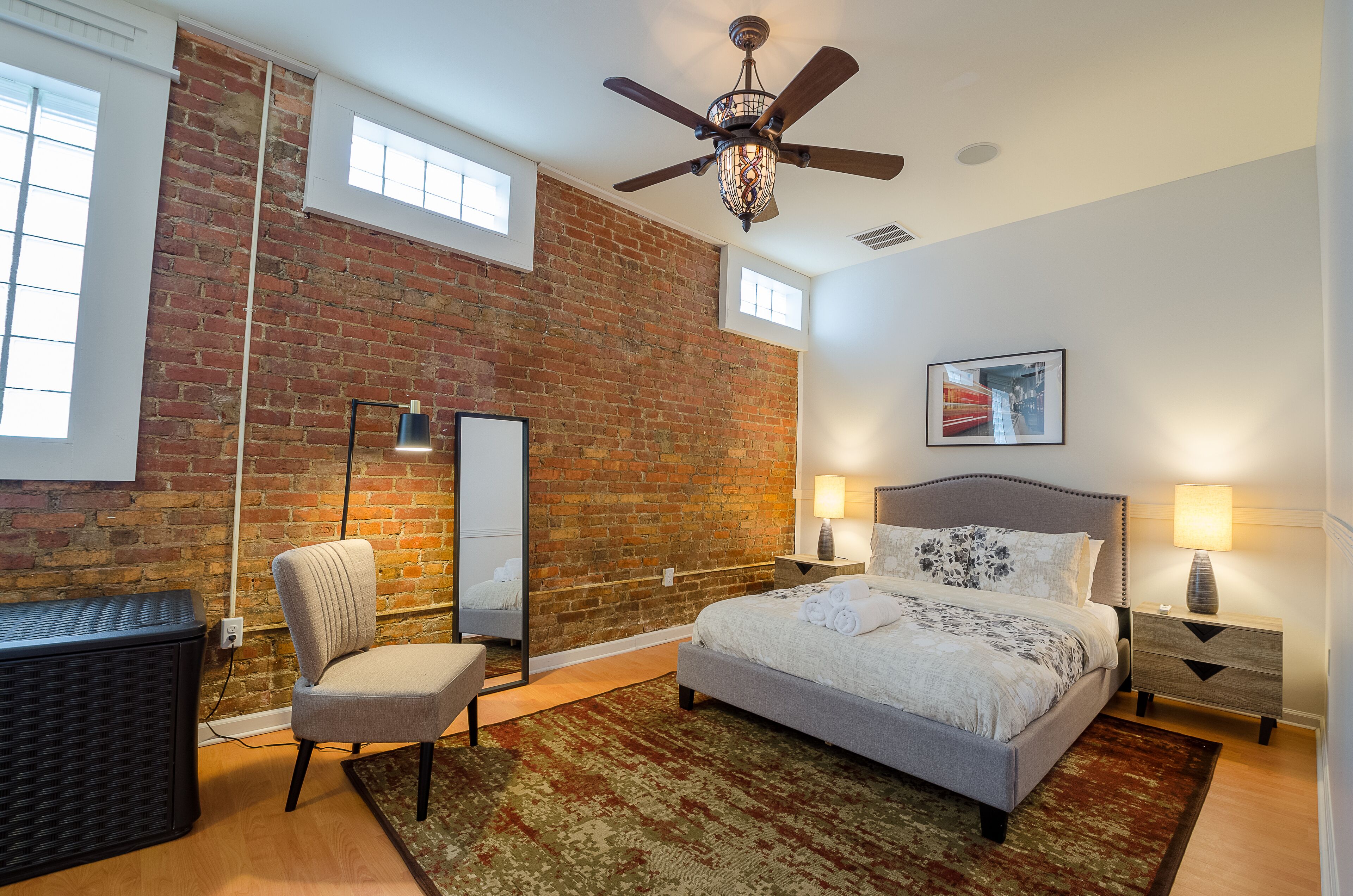 Dashing 2 Bed 2 Bath in historic 1913 building