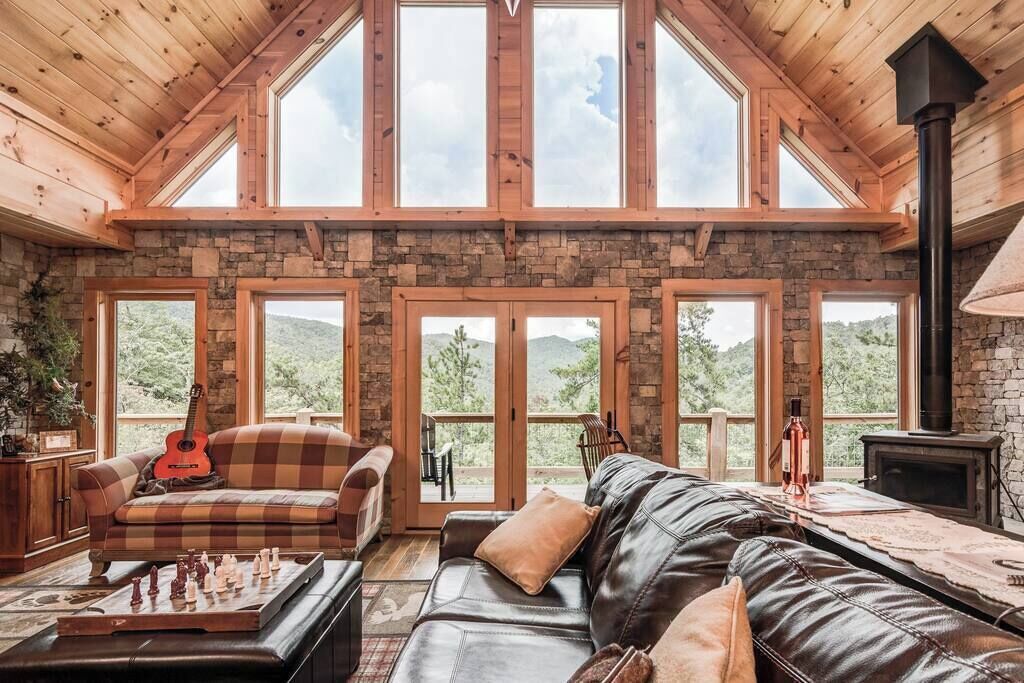 Big Sky Lodge 5 Br+ Bonus - 4 Ensuites, Mt Views,