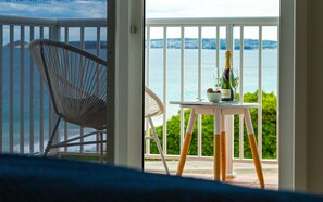 Interior - Beachfront South Seas 2 Port Elliot w/ views of Knights Beach (Port Elliot)