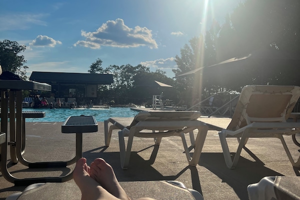 Piscina coberta i piscina a l'aire lliure